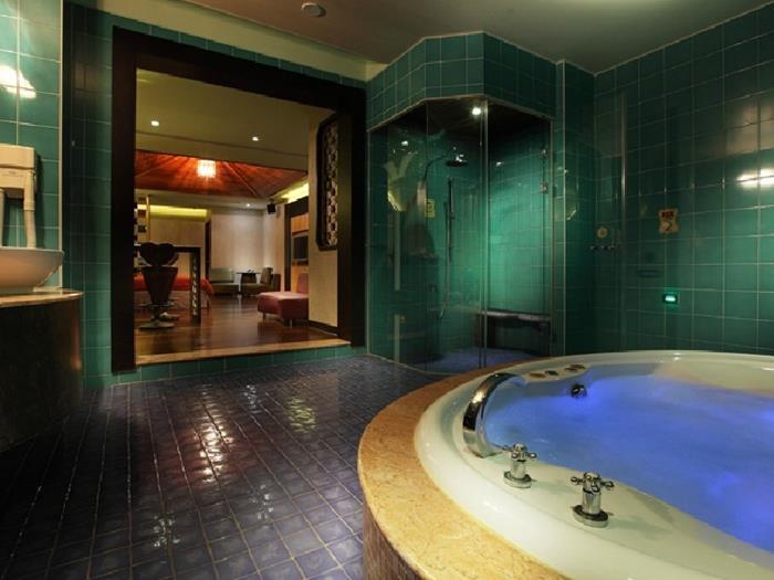 Royal Group Motel Chien Kuo Branch Kaohsiung Eksteriør bilde